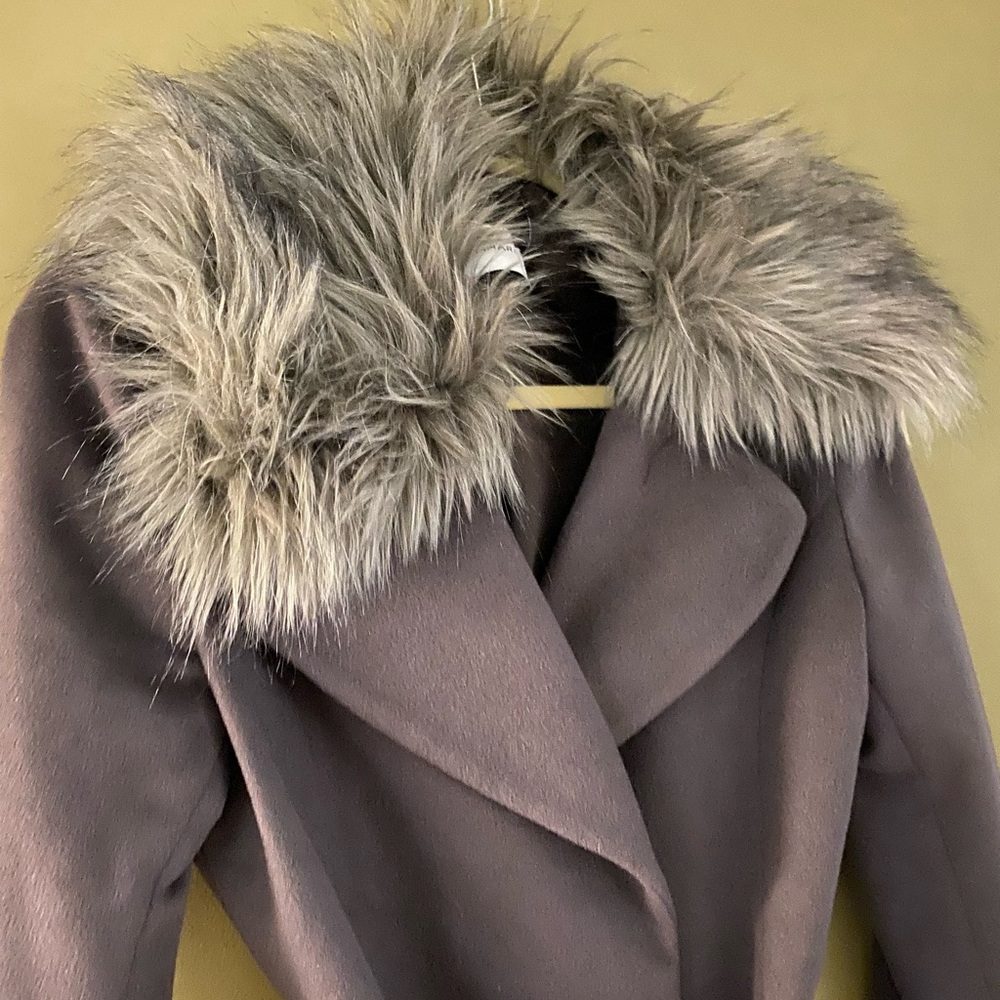 Tahari wool coat with faux fur collar